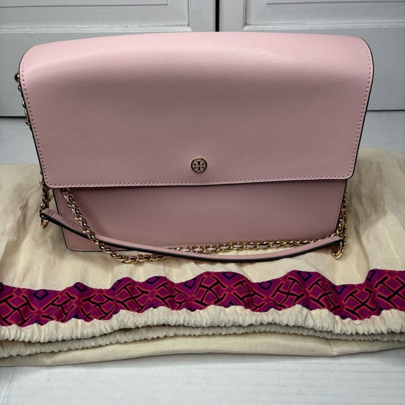 Tory Burch Handbags - TORY BURCH Pink Robinson Convertible Shoulder Bag